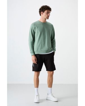 TOMMY LIFE Pull-On Sweat Shorts - Green