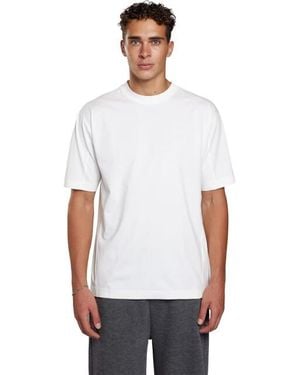 Aeden Foreo Tee Dark Shadow - Wit