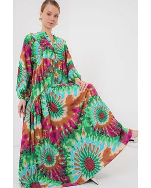 Bigdart Printed V-Neck Maxi Dress With Button Closure - Green