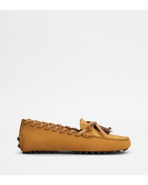 Tod's Mocassin Gommino En Nubuck - Marron