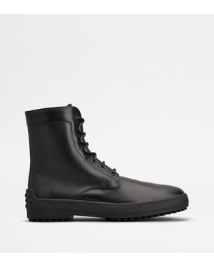 Tod's Winter Gommino Ankle Boots - Black