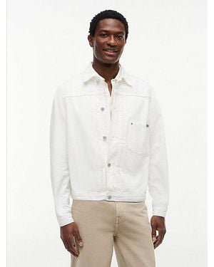 Tommy Hilfiger Denim Truckerjack Met Wassing - Wit