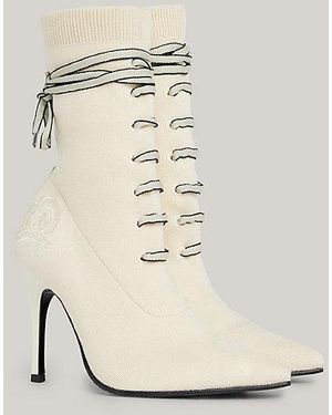 Tommy Hilfiger Botines de punta fina con escudo - Blanco