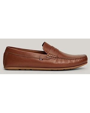 Tommy Hilfiger Leren Mocassin Met Rubberen Vlag - Bruin