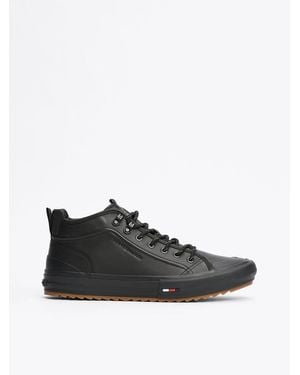 Tommy Hilfiger Leather Cleat Mid-top Trainers - Black