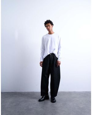 TOPMAN Pleated Barrel Jean - White
