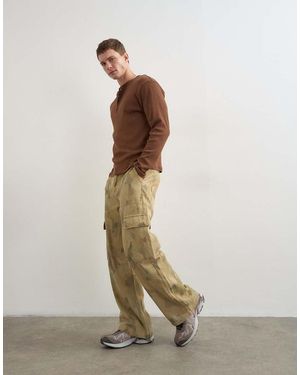 TOPMAN Baggy Fit Twill Camo Print Trousers - Green