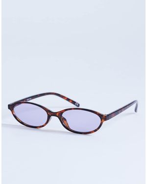 TOPSHOP Lanzarote Oval Sunglasses - White