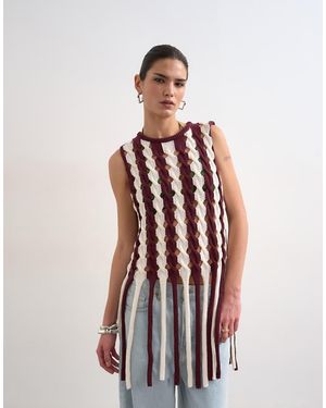 TOPSHOP Knitted Sleeveless Longline Knit Top With Tassel Fringe Hem - White