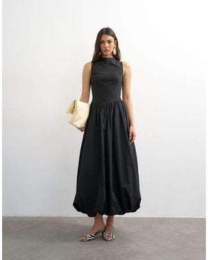 TOPSHOP High Neck Asymmetric Waist Bubble Hem Maxi Dress - White