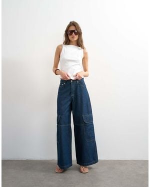 TOPSHOP Mid Rise Wide Leg Jean With Utility Pocket Detail - Blue