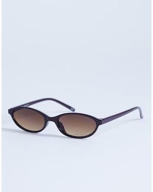 TOPSHOP Lanzarote Oval Sunglasses - White
