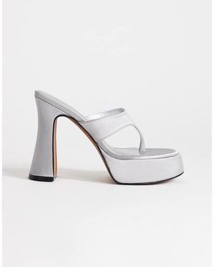 TOPSHOP Nima Platform High Heeled Toe Thong Sandal - White