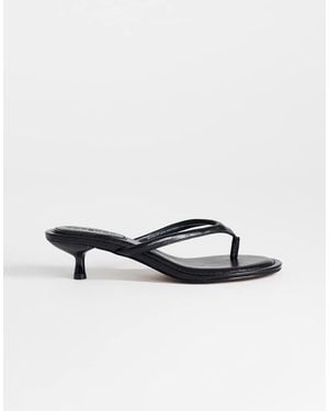 TOPSHOP Axel Toe Thong Mid Heel Sandal - White