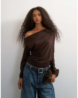 TOPSHOP Off Shoulder Long Sleeve Top - Brown