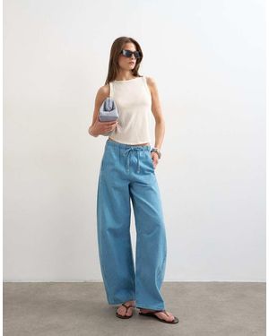 TOPSHOP Pull On Barrel Jean - Blue