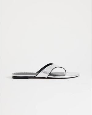 TOPSHOP Sisi Toe Thong Flat Sandal - White