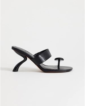 TOPSHOP Natalie Toe Thong Angular Mid Heel Sandals - Black