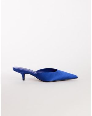 TOPSHOP Adeline Kitten Heel Court Shoe - Blue