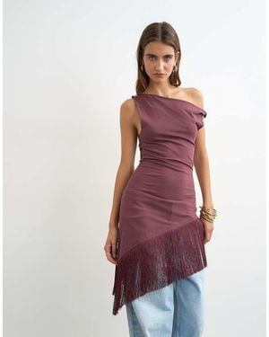 TOPSHOP Fringe Hem Asymmetric Top - Red