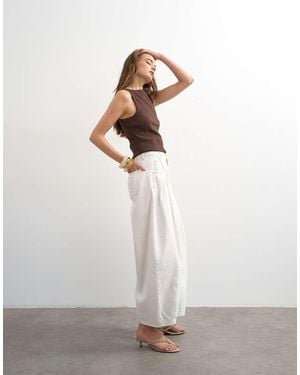 TOPSHOP Cocoon Mid-rise Barrel Jeans - White
