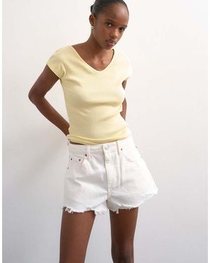 TOPSHOP Denim A-Line Shorts With Rip - White