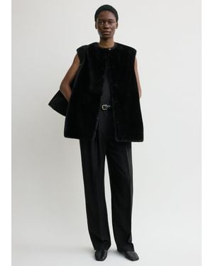 TOTEME Plush Shearling Vest - Black