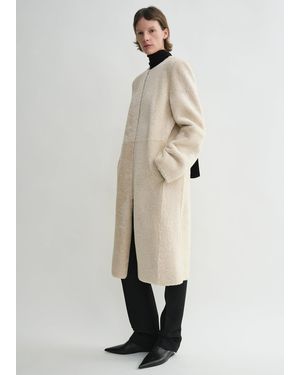 TOTEME Zipped Teddy Shearling Coat - Natural