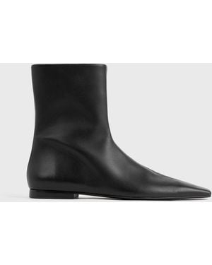 TOTEME Zipped Leather Chelsea Boots - Black