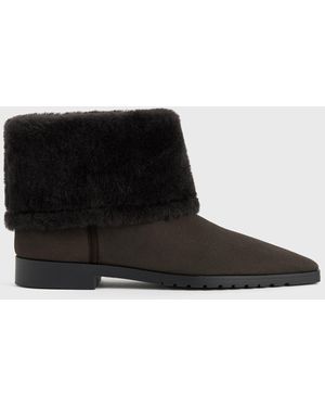 TOTEME Fold-Down Shearling Boots - Black