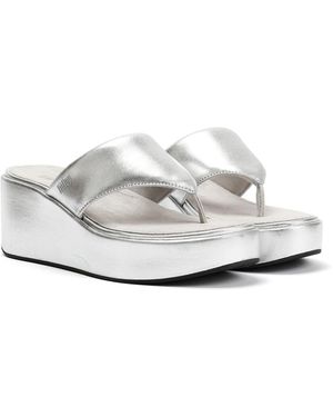 Fitflop Platfform Wedge Toe-Post Sandals - White