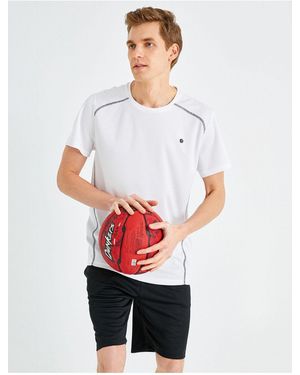 Koton Bedrucktes T-Shirt Mit Nahtdetail Und Rundhalsausschnitt Für Herren - Weiß