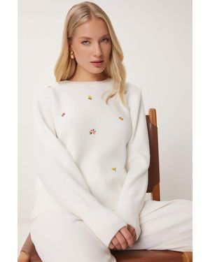 Happiness İstanbul Weicher Strickpullover – Knochenblumenstickerei, Für Damen - Weiß