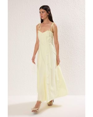 Trendyol Gelbes, Tailliertes, Gewebtes Maxikleid Für Damen