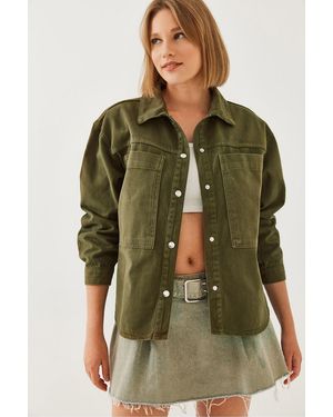 Bianco Lucci Gabardine-Hemd Mit Doppelter Tasche, Emblem 4462 Für Damen - Grün