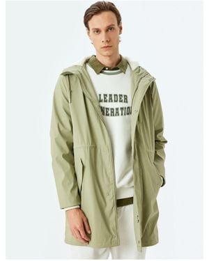 Koton Kapuzen-Slim-Fit-Regenmantel Aus Kunstleder Mit Reißverschluss Für Herren - Grün
