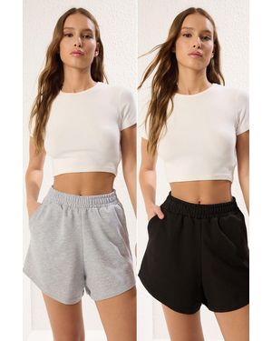 Trendyol Bequeme, Gestanzte, Flexible Strick-Shorts Und Bermudas - Schwarz
