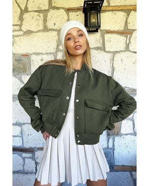 Trend Alaçatı Stili Khakifarbene Crop-Jacke Mit Doppeltaschen Und Raster-Innenseite Für Damen - Grün