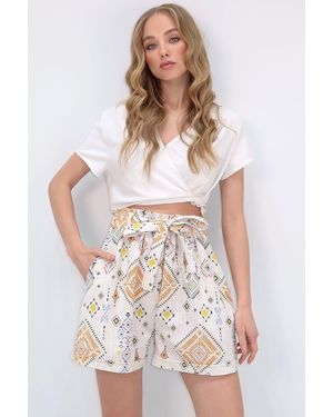 Trend Alaçatı Stili Orangefarbene Leinen-Shorts Mit Hoher Taille Und Ethnischem Muster Für Damen - Weiß