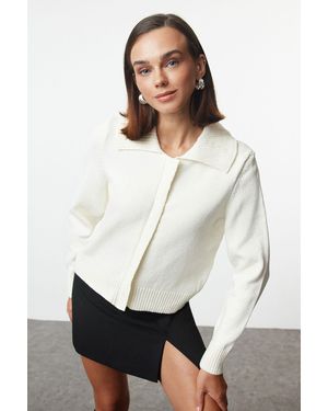Trendyol Strickjacke Mit Umlegekragen Und Reißverschluss - Weiß