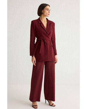 Trendyol Zweireihige, Kastanienbraune Blazerjacke Mit Gürtel – Gefüttert, Gewebt, Für Damen - Rot