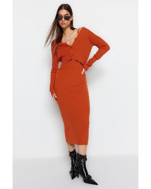 Trendyol Midilanges Set Aus Ziegelfarbener Strickjacke Und Kleid - Rot