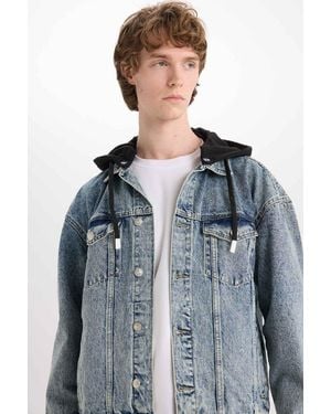 Defacto Übergroße Jeansjacke Mit Breiter Passform Und Kapuze Für Herren - Blau