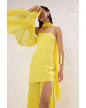 Trendyol Lebhaftes Gelbes Maxi-Abendkleid Und Heimkehrkleid Mit Schal-Detail, Gewebt Für Damen