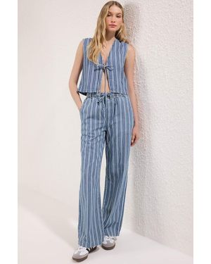 Trendyol Blaue Jeans Mit Hoher Taille