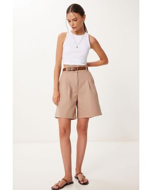 Happiness İstanbul Camel Belted City Boy Leinen Shorts Für Damen - Natur
