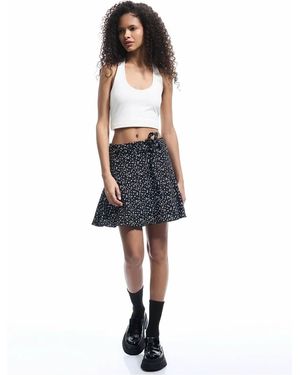 Koton Schwarze Shorts Mit Schnürung Und Blumenmuster Mini Wrap 5Sal40002Ik Für Damen - Blau