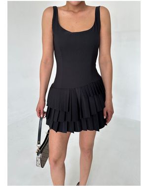 Laluvia Schwarzes, Kurzes Kleid Mit Dicken Trägern Und Asymmetrischem Schnitt Für Damen