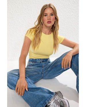 Trendyol Hellgelbe, Taillierte Strickbluse Mit Raff-/Drapierdetail Für Damen