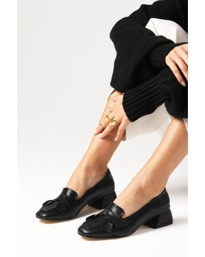 Mio Gusto Brenda Schwarze Schuhe Mit Stumpfer Spitze Und Kurzem Absatz Für Damen